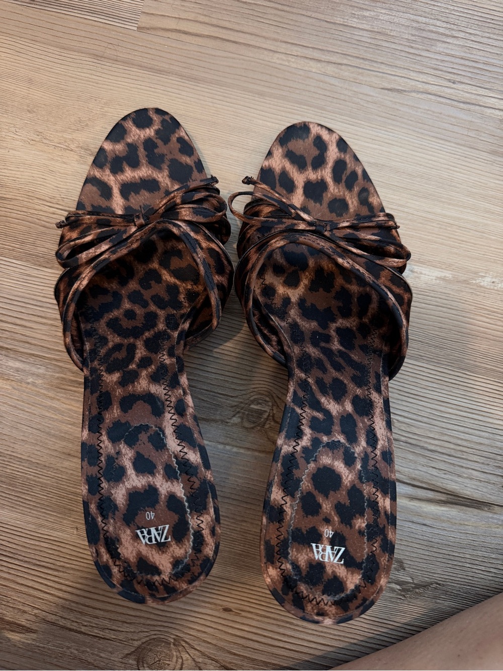 Zara Leopard-Print Knotted Slide Sandals - Brown and Black